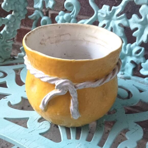 Vintage MCM Made in Italy Planter Flower Pot Jardiniere Yellow White Rope Tassel - Picture 1 of 9